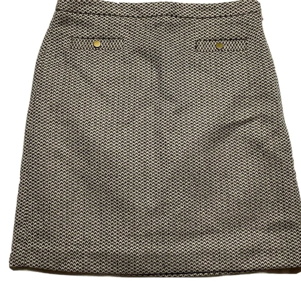 Beautiful brand new Ann Taylor petite pencil skirt